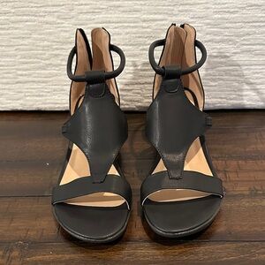 Journee Collection Elegant Black Women's Sandals NIB